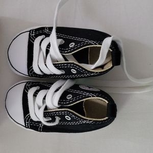Converse crib shoes